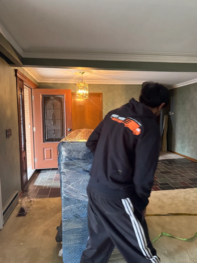 Best Men Moving | Professional Residential & Commercial Movers in Canada